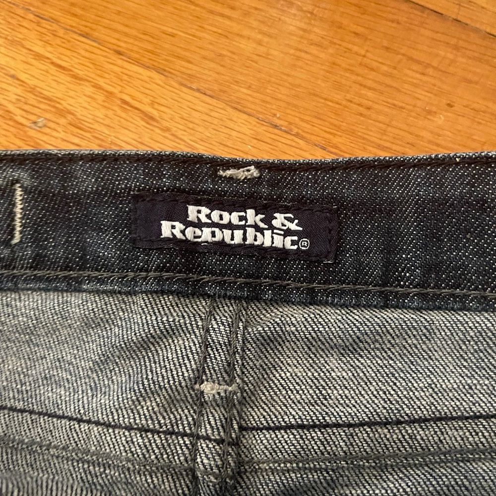 Mini Skirt - Picture 3 of 4